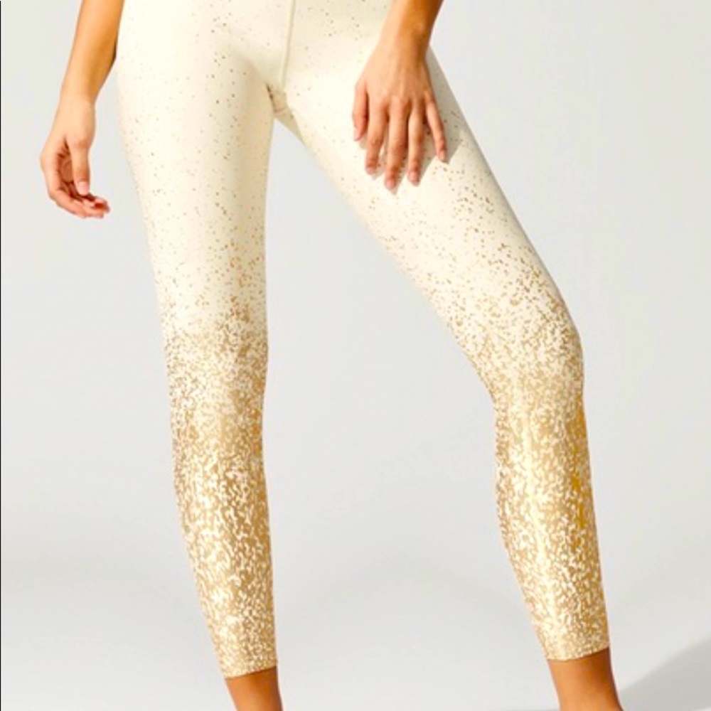 Carbon 38 Beyond Yoga gold and cream ombré leggings NWT